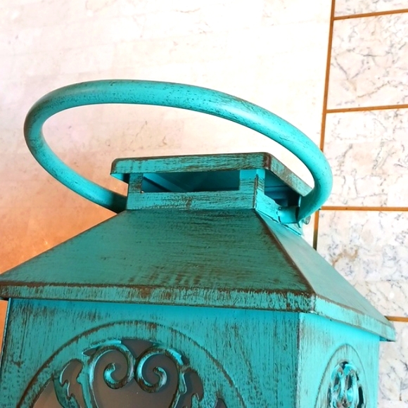 Home Decor--17" Oversized Front Door Lantern ,illuminates On Timer...NEW - Picture 14 of 16